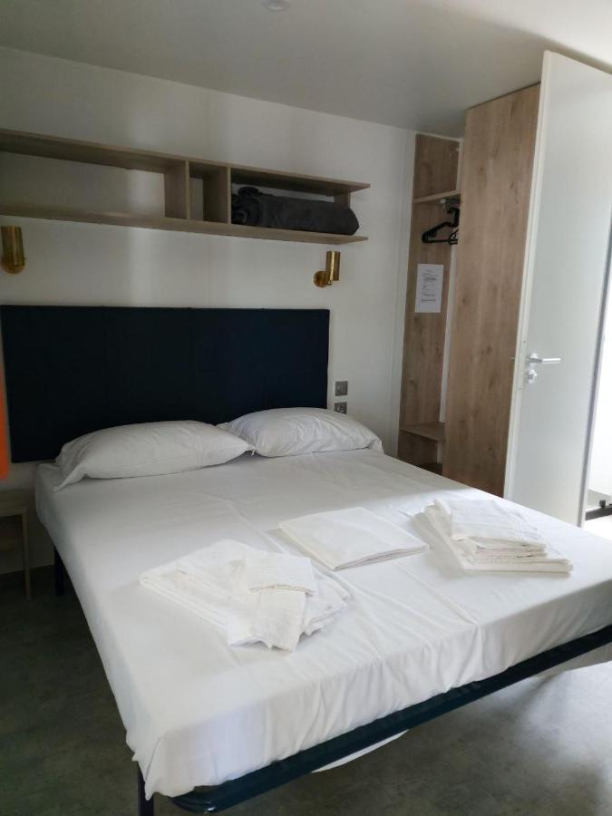 Hotel Camping Taimi Marina di Massa Exterior foto