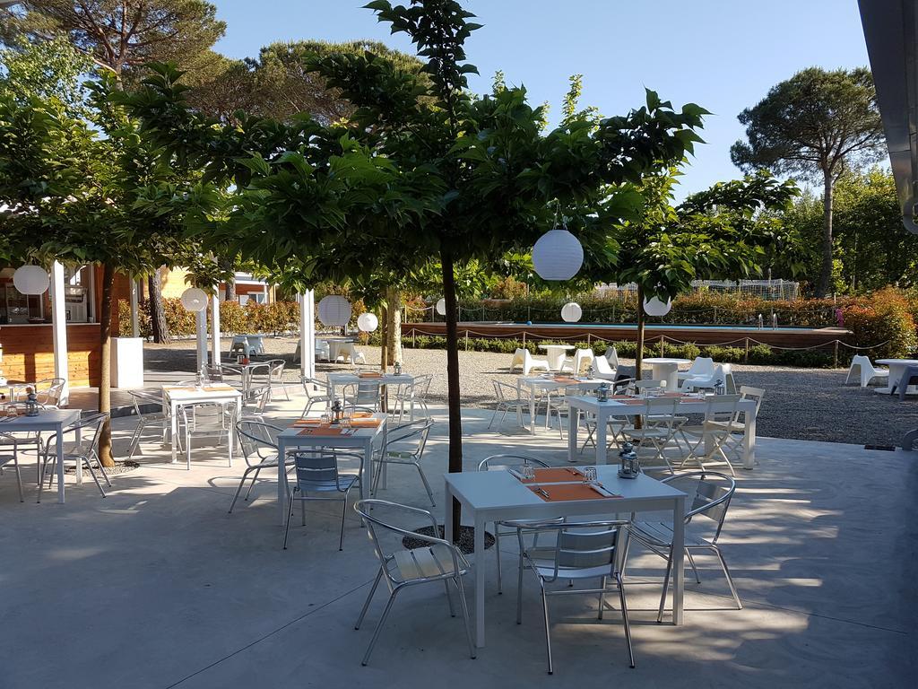 Hotel Camping Taimi Marina di Massa Exterior foto